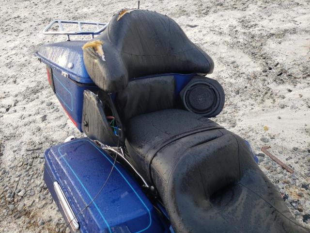 2010 HARLEY-DAVIDSON FLHTCU 1HD1FC418AB621546