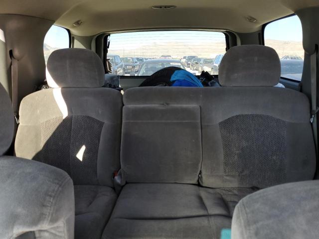 2000 Chevrolet Tahoe K1500 VIN: 1GNEK13T6YJ134682 Lot: 82904663