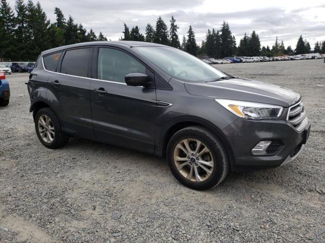 1FMCU9G96HUA83234 Ford ESCAPE SE