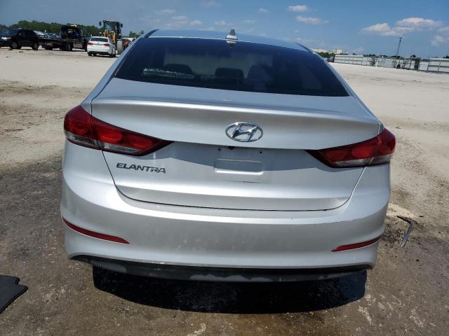 2018 Hyundai Elantra - Image 6