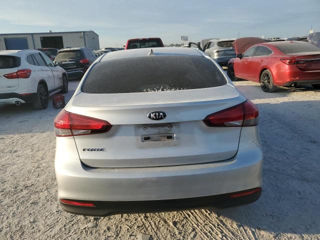 3KPFK4A7XHE069319 KIA FORTE LX