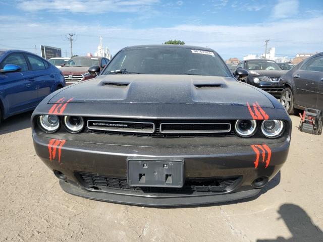 2C3CDZAG6JH321933 Dodge Challenger Sxt