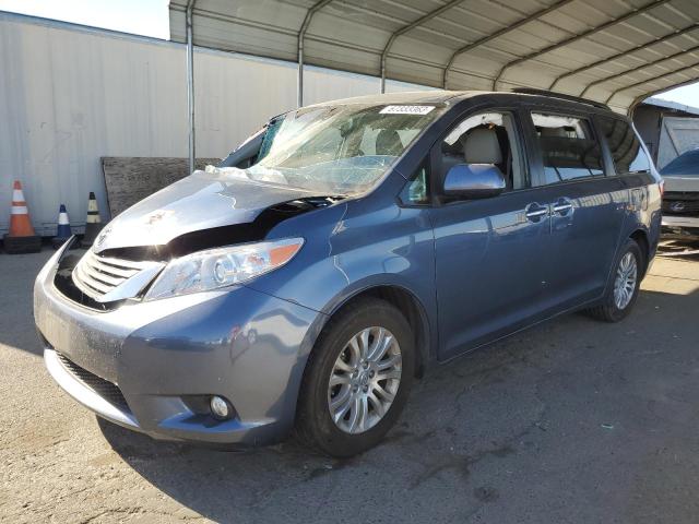 2017 Toyota Sienna XLE