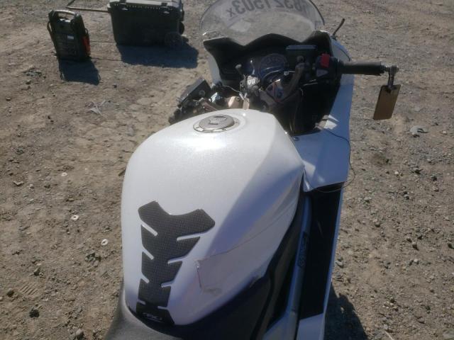 2015 HONDA VFR800 F JH2RC7950FK100058
