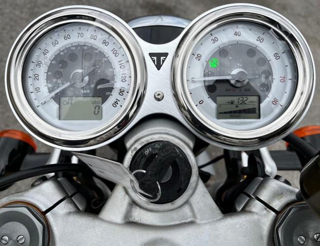 2022 TRIUMPH MOTORCYCLE THRUXTON R SMTD56HRXNTAV6580