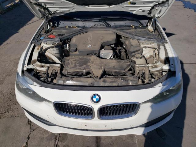 WBA8E5G30HNU42595 BMW 320 XI