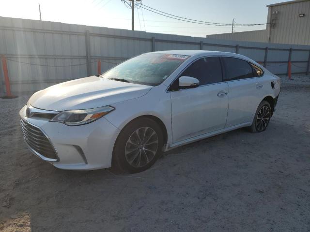 2018 Toyota Avalon XLE