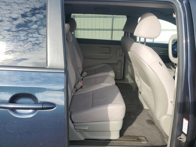 KNDMB5C13G6161527 KIA SEDONA LX