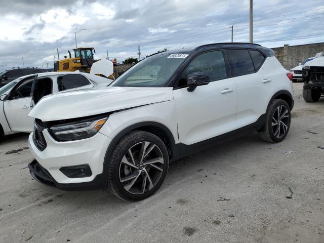 2021 Volvo XC40 