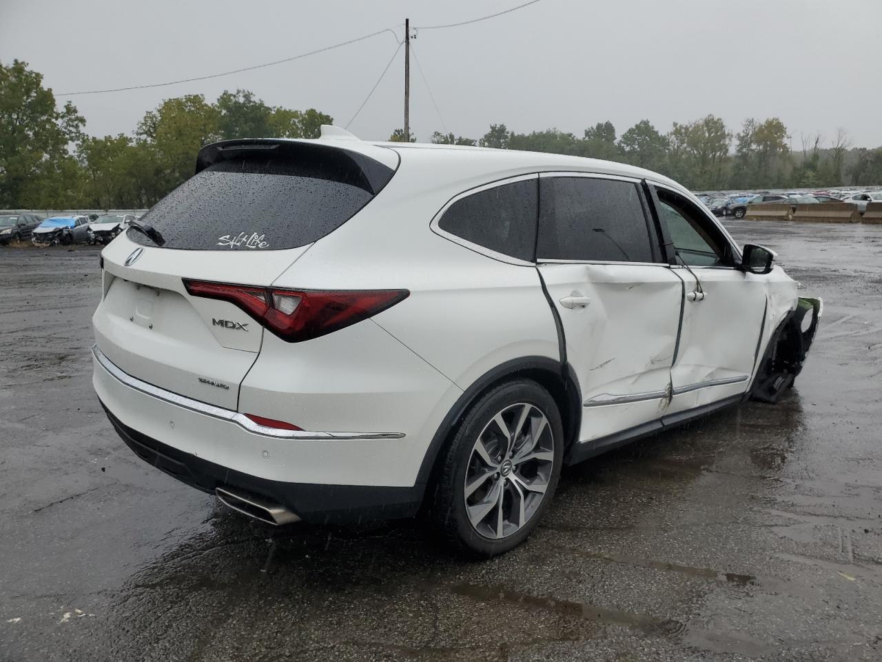 5J8YE1H49NL017873 Acura MDX TECHNO 3