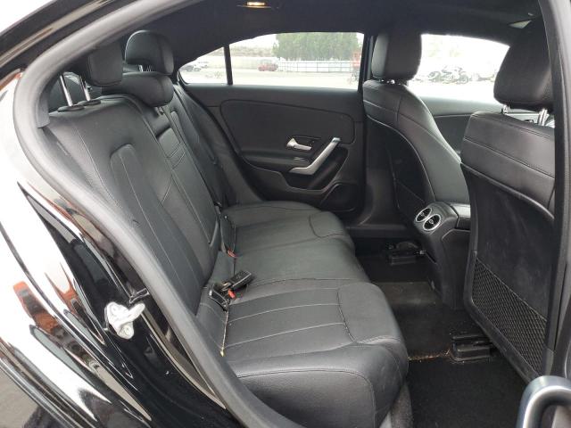 WDD3G4EB3KW002227 Mercedes-Benz A 220