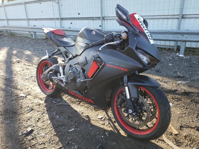 2017 HONDA CBR1000 RA - JH2SC7758HK000524