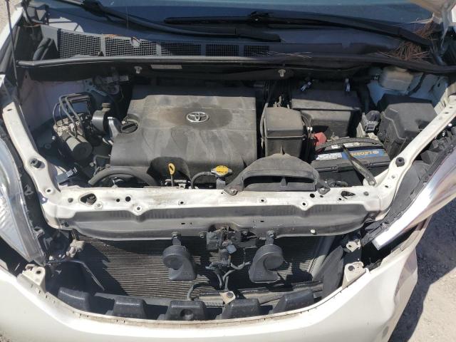 5TDYK3DCXGS754744 Toyota SIENNA XLE