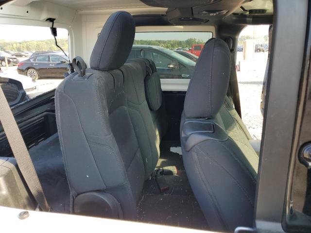 1C4HJXAG8MW573512 Jeep Wrangler Sport