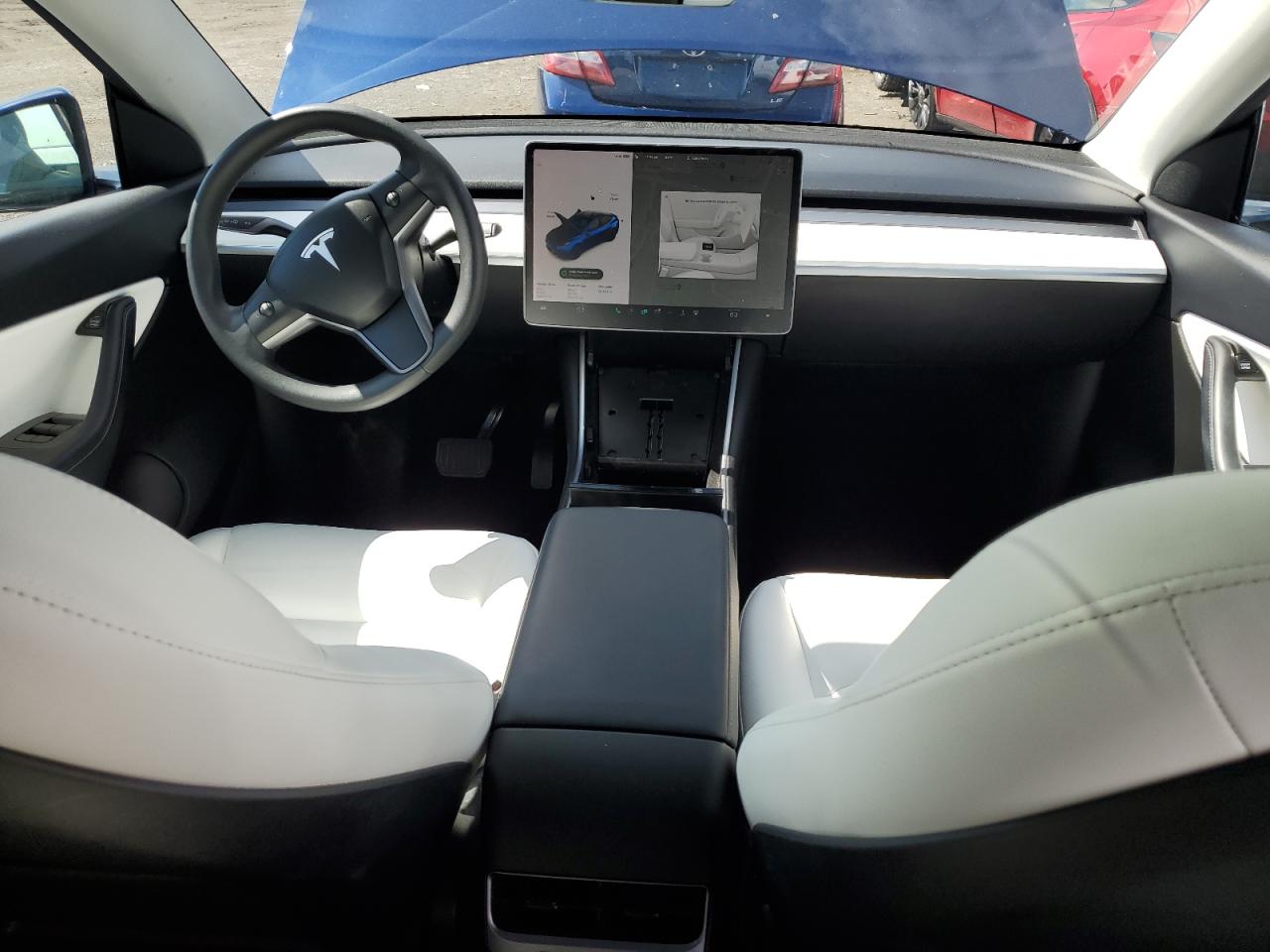 5YJYGDEEXLF024399 Tesla Model Y  8