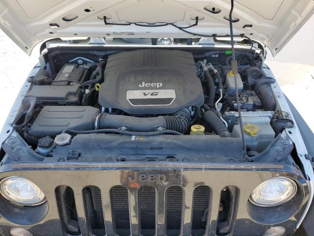 1C4BJWDG4JL932041 Jeep Wrangler Unlimited Sport