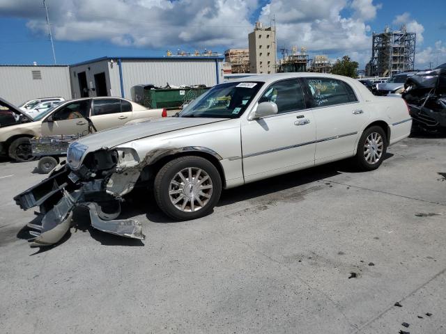 2006 Lincoln Town Car Signature