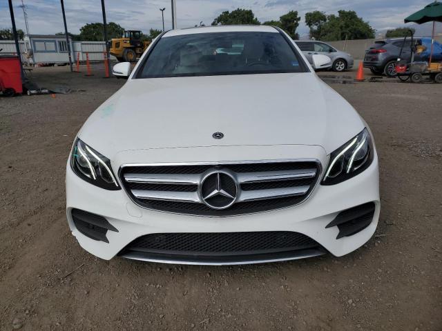 WDDZF4JB2KA557637 2019 MERCEDES-BENZ E-CLASS, photo no. 5