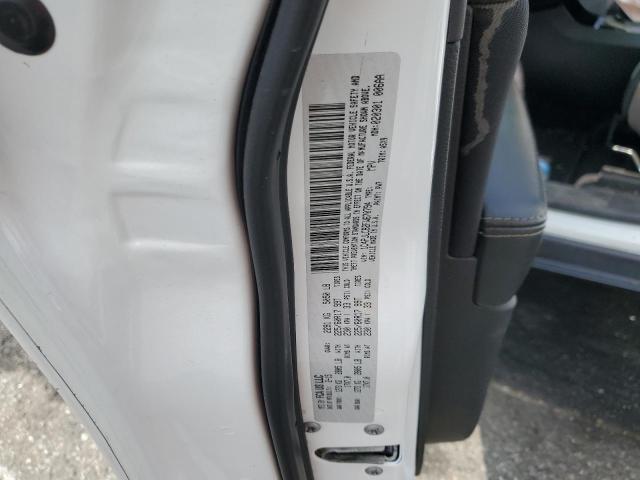 1C4PJLCB2FW670794 Jeep Cherokee Latitude