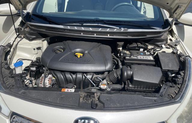 KNAFK4A60F5324329 KIA FORTE LX