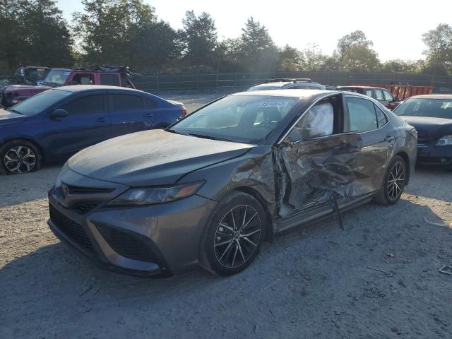  TOYOTA CAMRY 2023 Зелений
