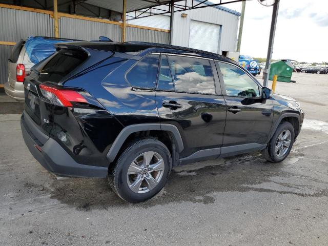 2T3W1RFV9NW187112 Toyota RAV4 XLE 3