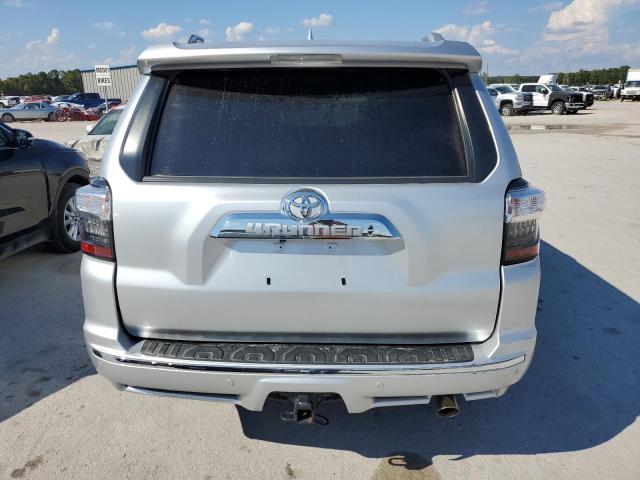 JTEBU5JR8K5718002 Toyota 4Runner SR 6