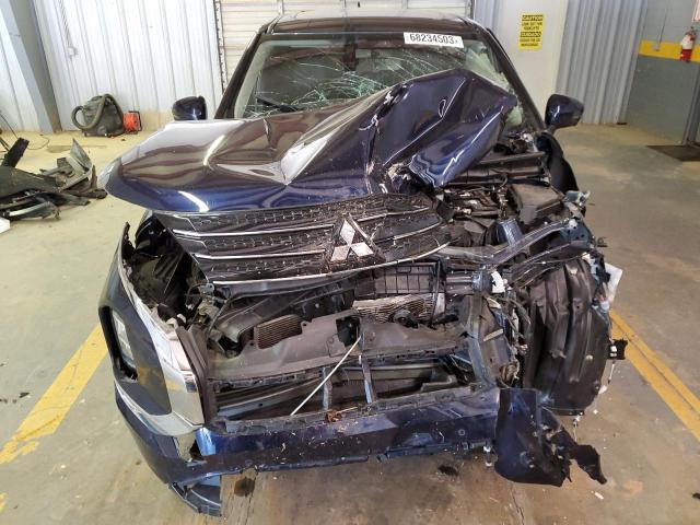 JA4J3UA89NZ013432 Mitsubishi Outlander Se
