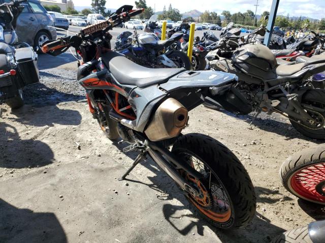 2021 KTM 690 SMC R VBKLSV408MM711814