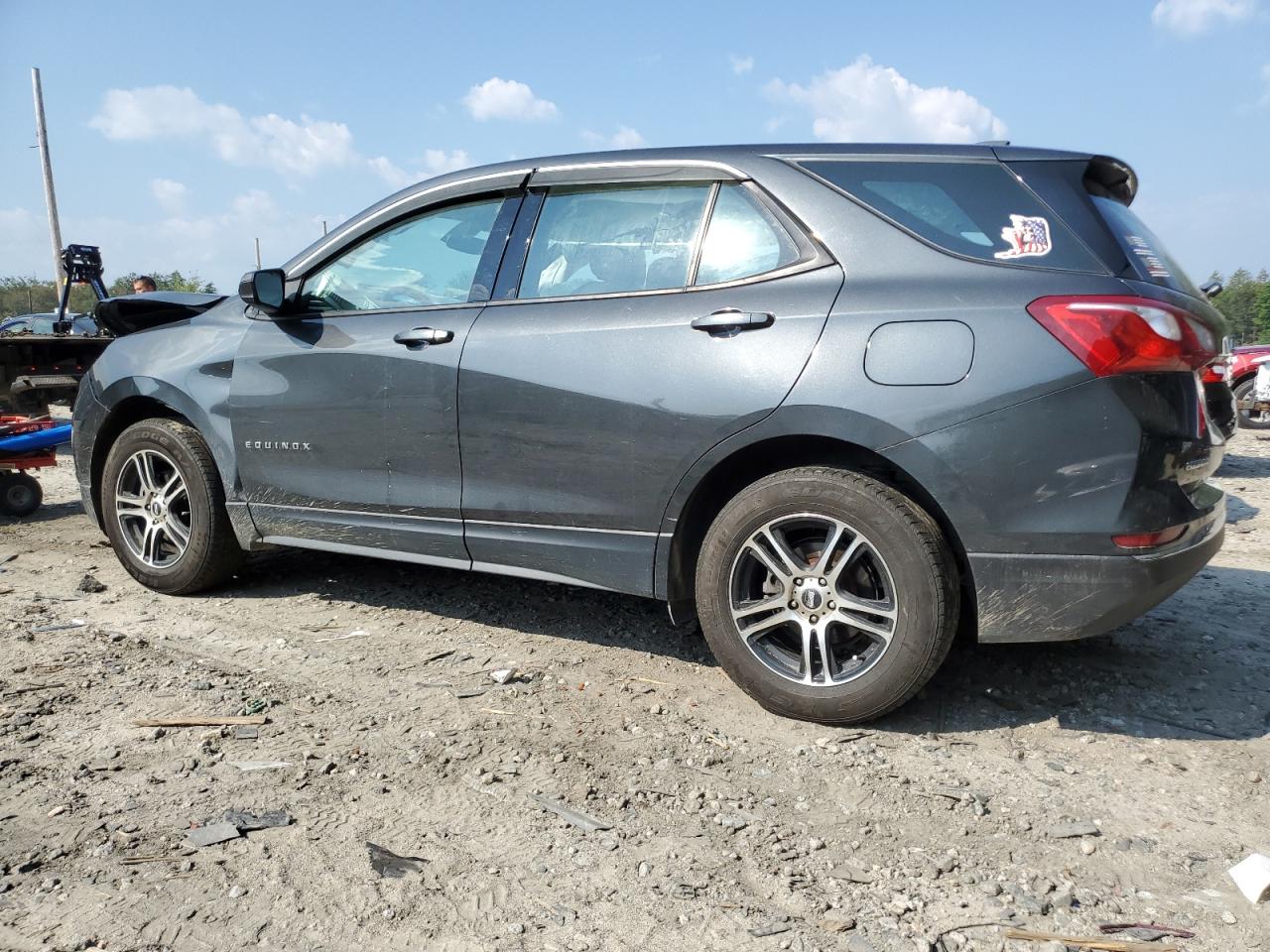 2018 Chevrolet Equinox Ls vin: 2GNAXREV7J6256130