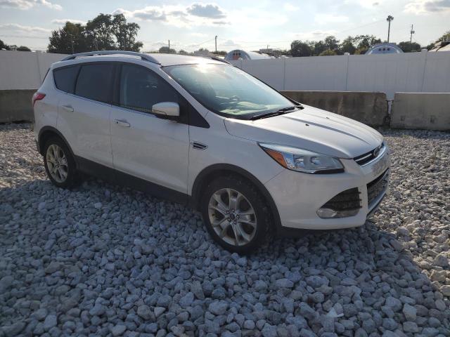 1FMCU9JX8GUC86888 Ford Escape Titanium