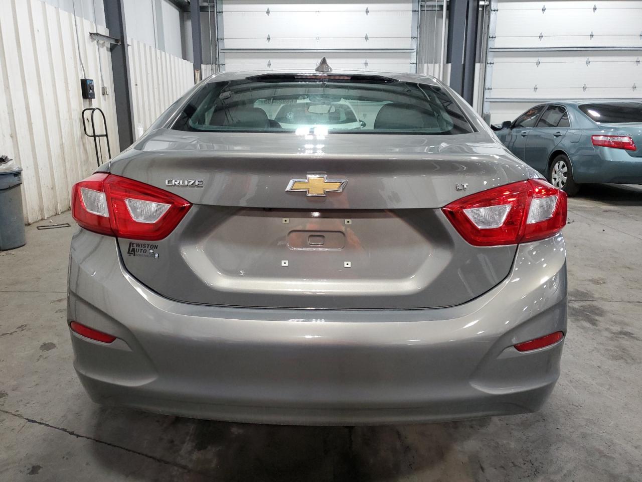 3G1BE5SM7HS556990 2017 Chevrolet Cruze Lt Auto