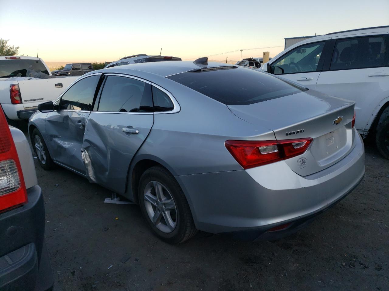 2021 Chevrolet Malibu Ls vin: 1G1ZC5ST4MF081910