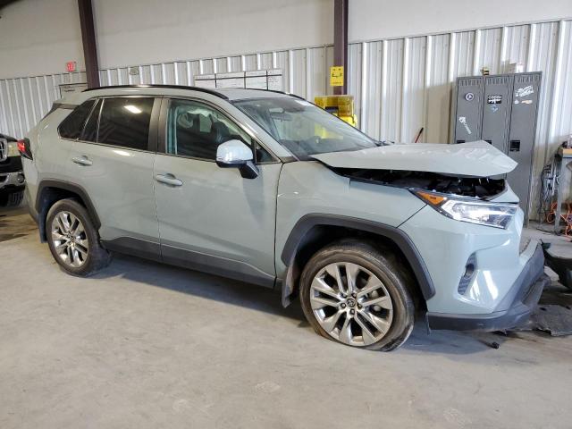 2T3C1RFV7MW144079 Toyota RAV4 XLE P 4