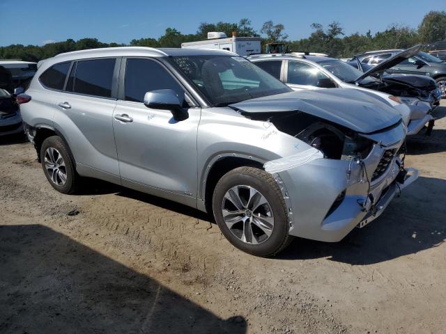 VIN 5TDKBRCH9PS581031 2023 Toyota Highlander, Hybri... no.4