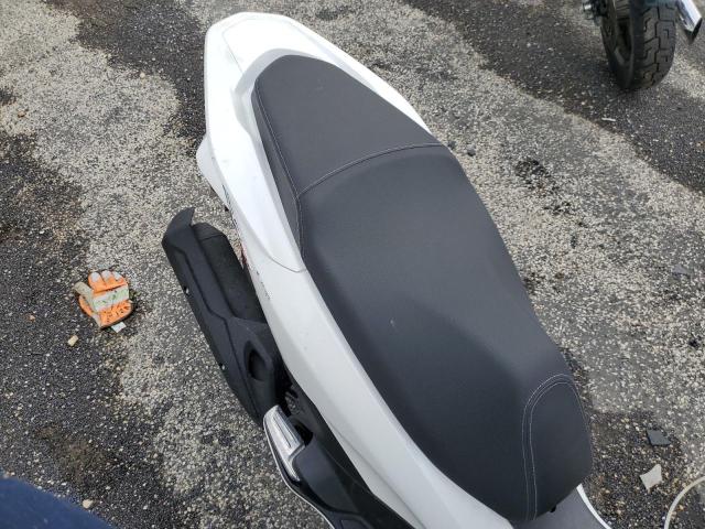 2015 HONDA PCX 150 - RLHKF1805FY001141