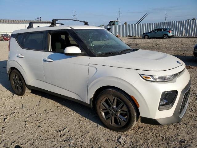 KNDJ23AU1M7797793 KIA SOUL LX