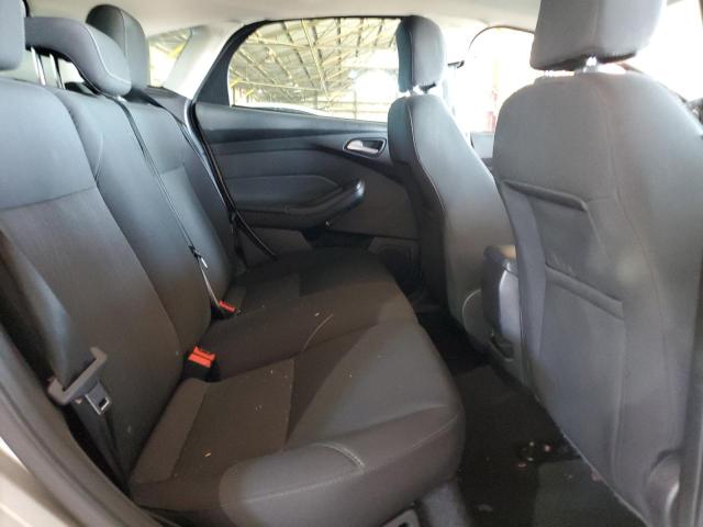1FADP3K26FL369598 Ford FOCUS SE