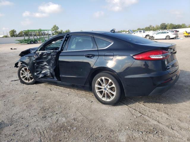 3FA6P0HD8LR222437 Ford Fusion SE 2