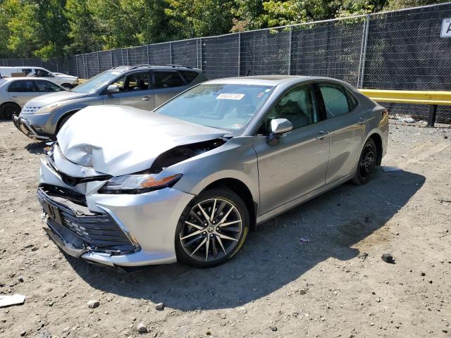 4T1F31AK6MU022375 Toyota Camry XLE