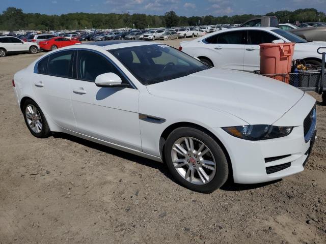 SAJAD4BG2HA972037 Jaguar XE PREMIUM