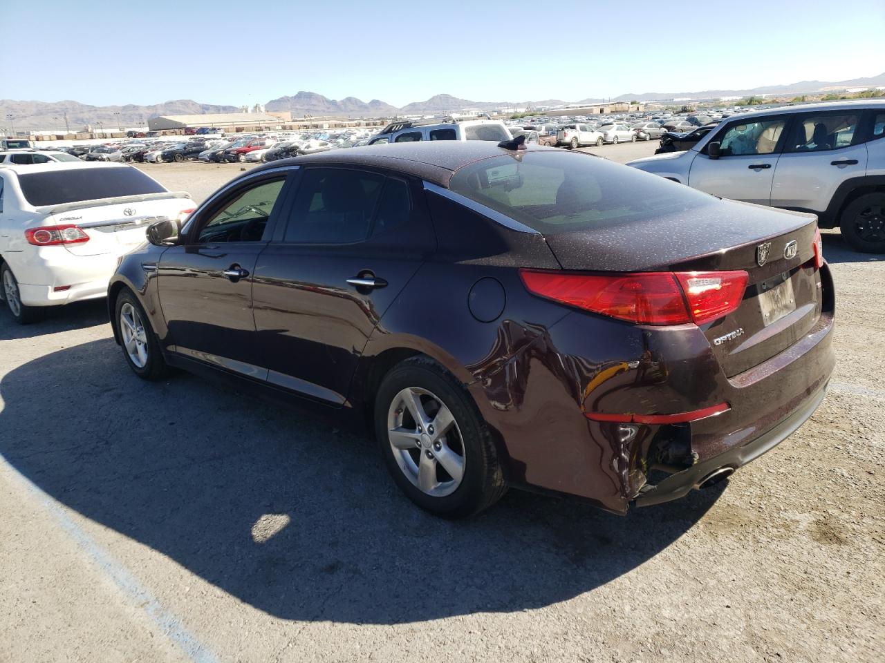 2015 Kia Optima Lx vin: 5XXGM4A70FG470011