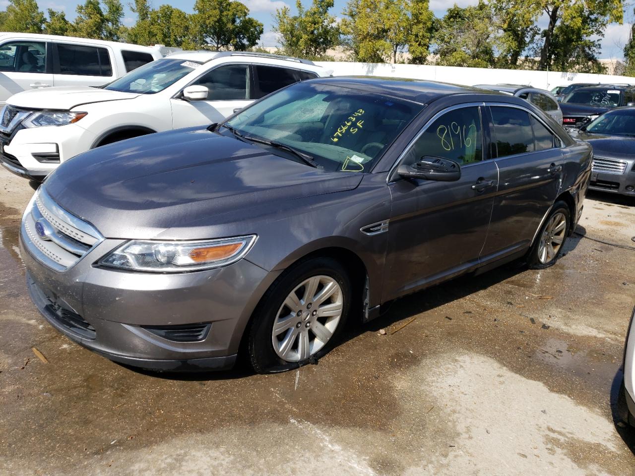 Lot #2571558612 2012 FORD TAURUS SE