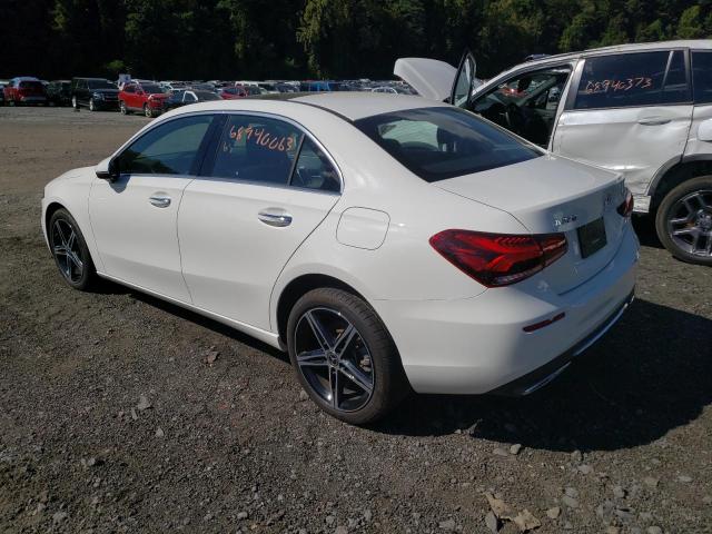 W1K3G4FBXNJ375930 Mercedes-Benz A 220 4matic