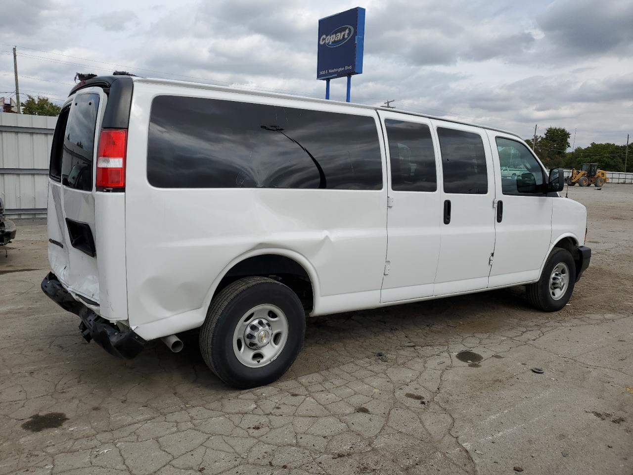 1GAZGNF73N1149405 Chevrolet Express G3 3