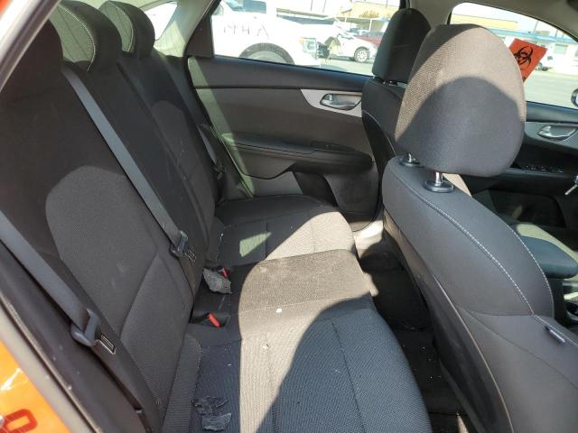 3KPF24AD9PE526318 KIA FORTE LX