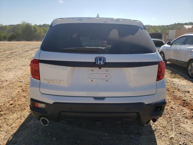 5FNYF7H51NB005226 Honda Passport E 6