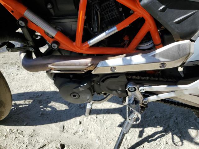 2021 KTM 690 SMC R VBKLSV408MM711814