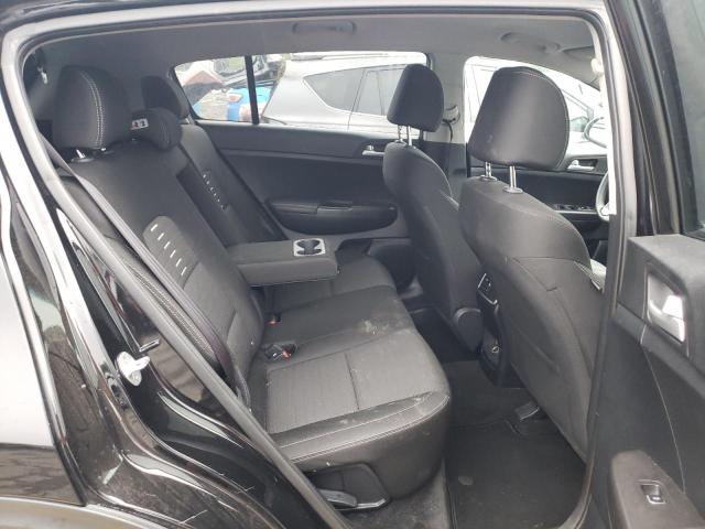 KNDPMCAC0J7438443 KIA Sportage Lx