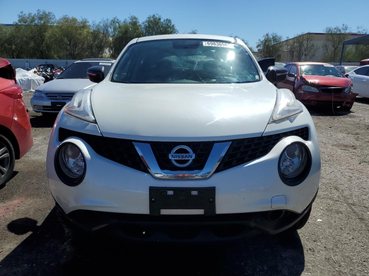 2015 Nissan Juke S vin: JN8AF5MV4FT566230